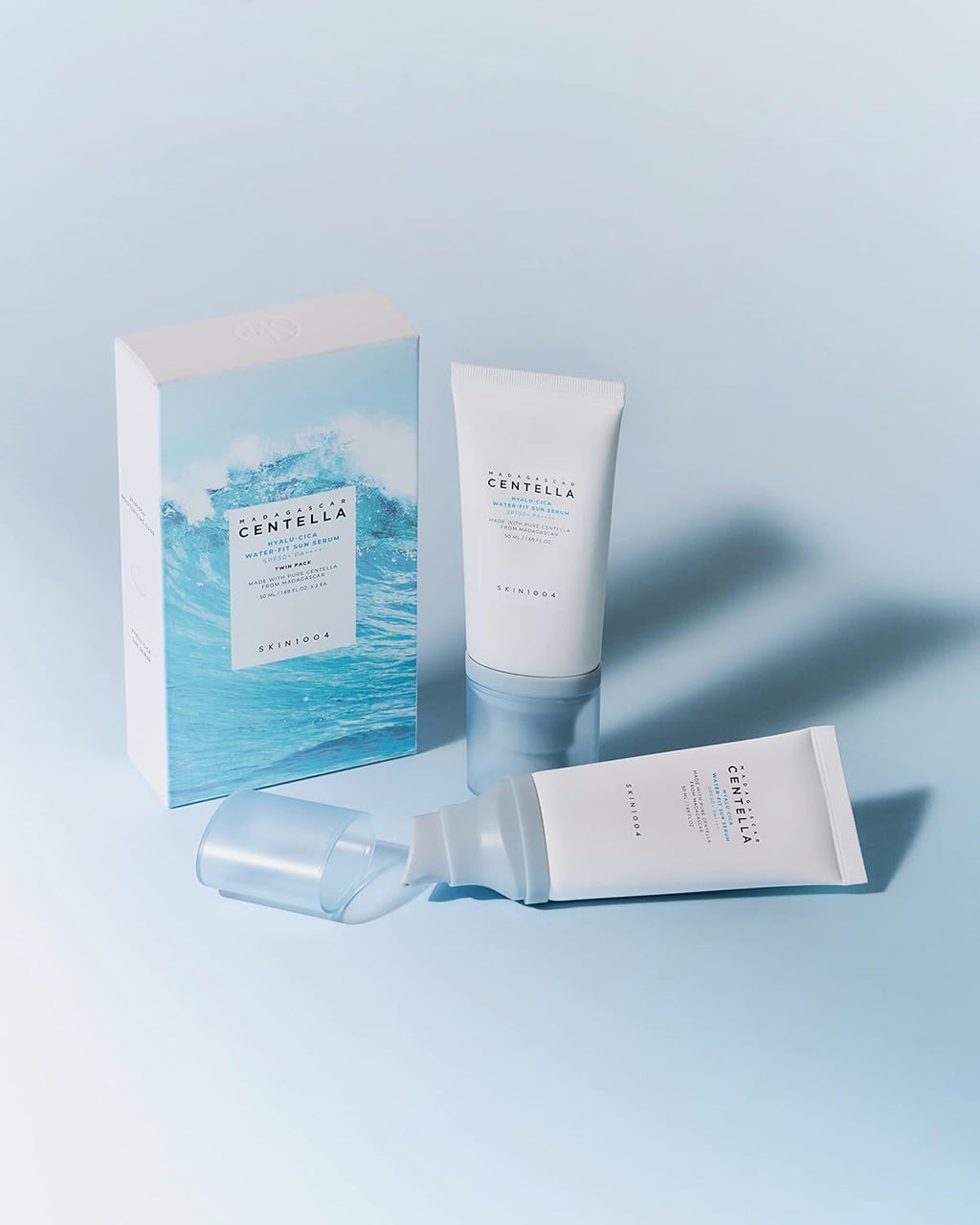 Madagascar Centella Hyalu-Cica Water-Fit Sun Serum Set (2 Piezas)